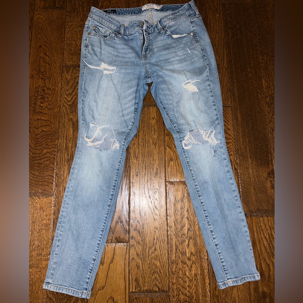 Torrid, skinny, light wash, ripped jeans